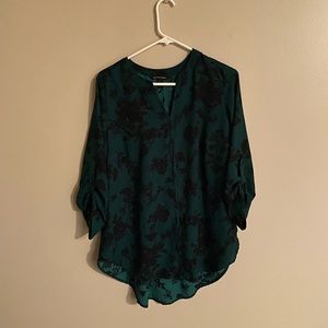 Embossed 3/4 length sleeve blouse
